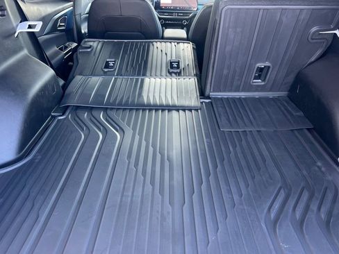 New 2026 Chevrolet Equinox EV LT w/ Convenience Package II FWD image 12