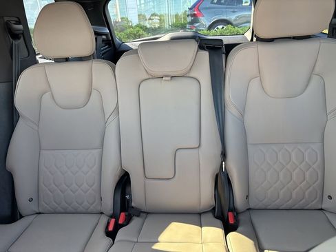 Used 2025 Volvo XC90 B6 Plus AWD/4WD image 23