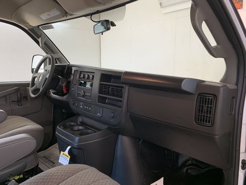 New 2025 Chevrolet Express 2500 image 29