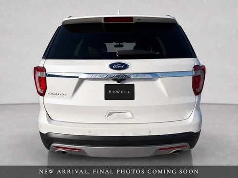 Used 2017 Ford Explorer Limited FWD image 5