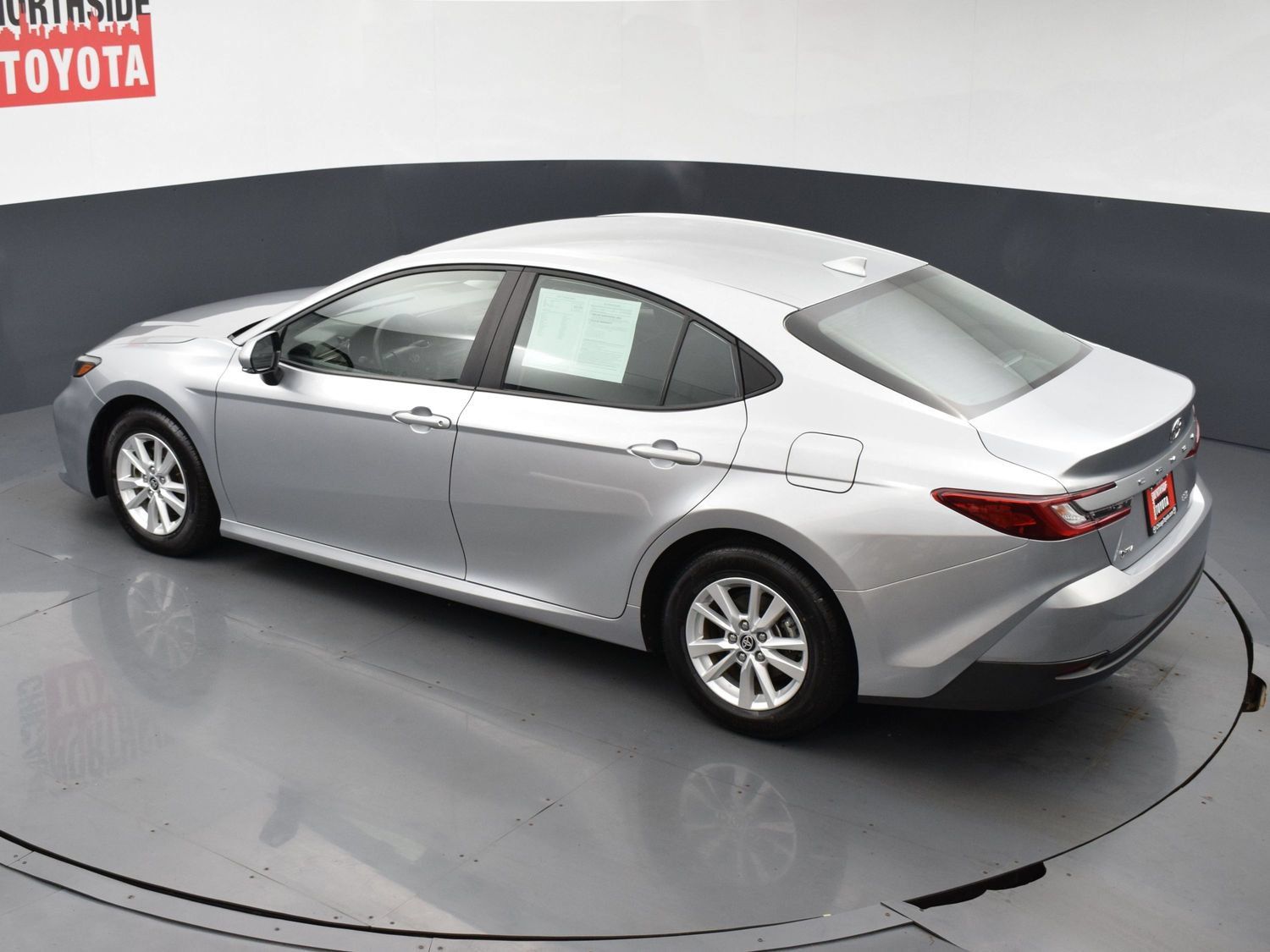 Used 2025 Toyota Camry LE FWD image 19
