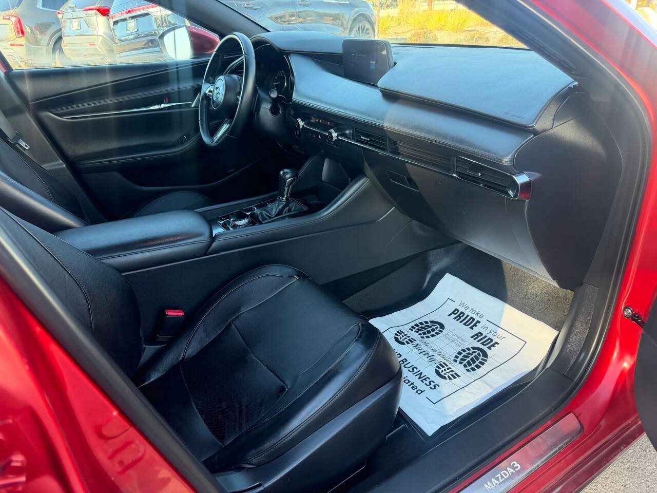 Used 2019 MAZDA MAZDA3 AWD Hatchback w/ Premium Pkg image 14