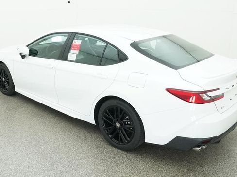 Used 2026 Toyota Camry SE FWD image 46