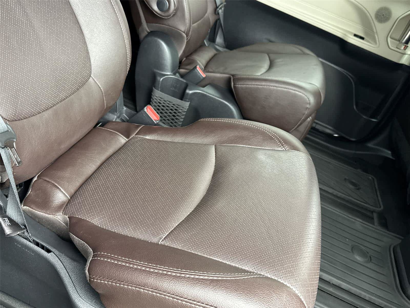 Used 2022 Toyota Sienna Platinum AWD/4WD image 16