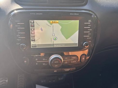 Used 2015 Kia Soul ! w/ Sun & Sound Package FWD image 5