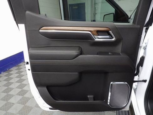 Used 2023 Chevrolet Silverado 1500 High Country w/ Technology Package image 58