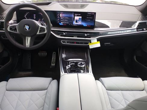 New 2027 BMW X7 xDrive40i w/ Executive Package AWD/4WD image 15