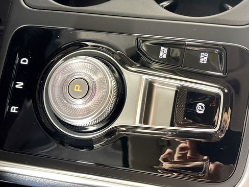 New 2026 Kia Carnival SX w/ SX Dark Edition Package image 18