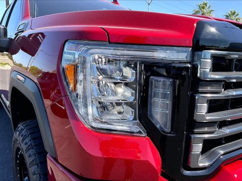 Used 2022 GMC Sierra 2500 AT4 w/ AT4 Preferred Package AWD/4WD image 31