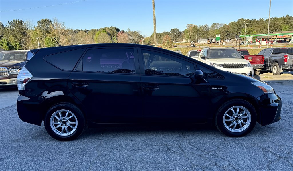 Used 2012 Toyota Prius V Two FWD image 7