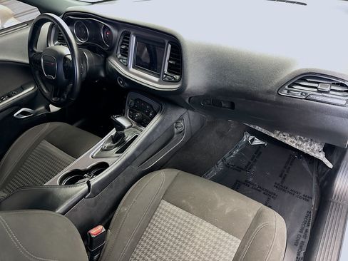 Used 2023 Dodge Challenger SXT RWD image 14