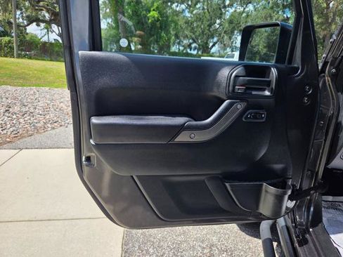 Used 2016 Jeep Wrangler Sport image 18