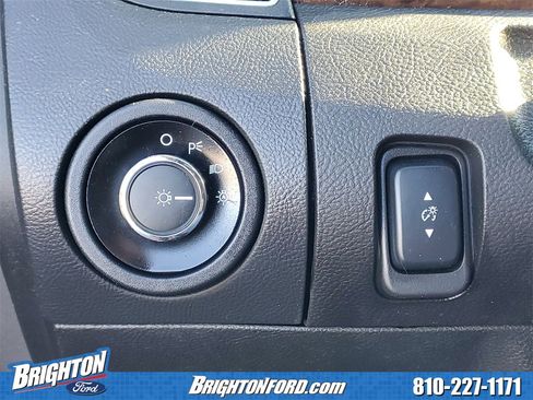 Used 2016 Ford Taurus Limited image 15