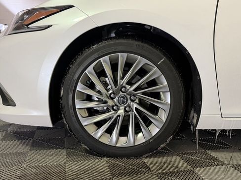 Used 2023 Lexus ES 350 Ultra Luxury image 11