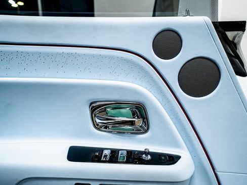 Used 2024 Rolls-Royce Spectre w/ Spectre Launch Package image 43