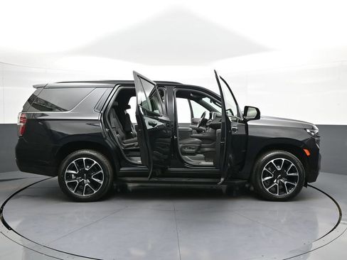 Used 2022 Chevrolet Tahoe RST w/ Luxury Package AWD/4WD image 45