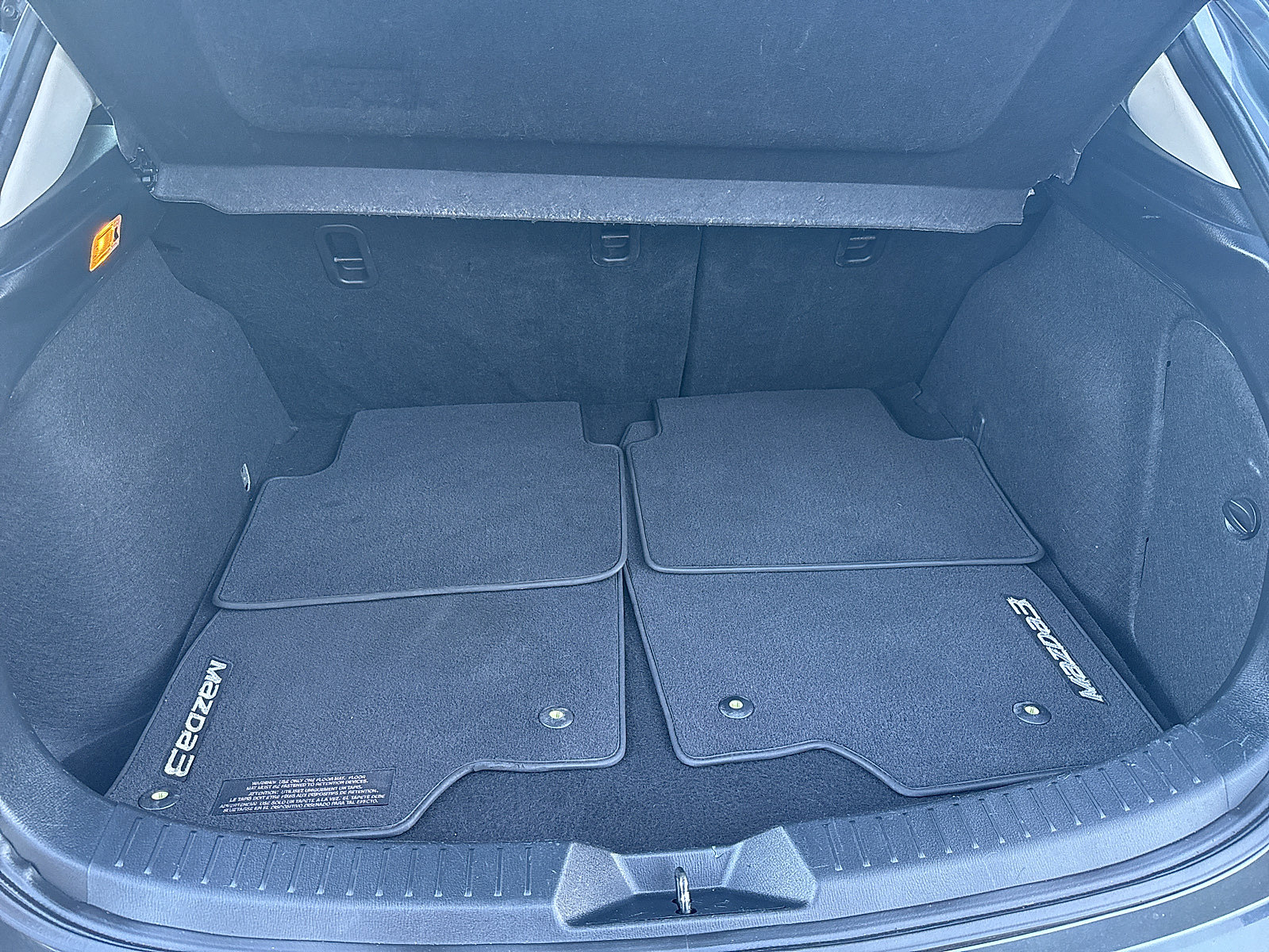Used 2015 MAZDA MAZDA3 i Sport FWD image 26