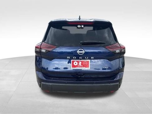 Used 2025 Nissan Rogue SV AWD/4WD image 7