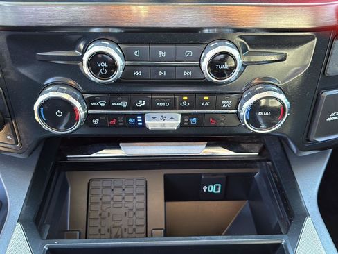 Used 2023 Ford F250 Lariat w/ Tow Technology Package image 20