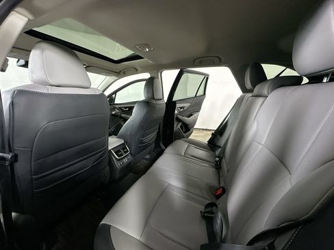 Used 2023 Subaru Outback Limited AWD/4WD image 12