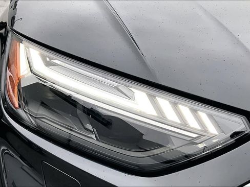 Used 2021 Audi Q5 Prestige w/ Prestige Package image 27