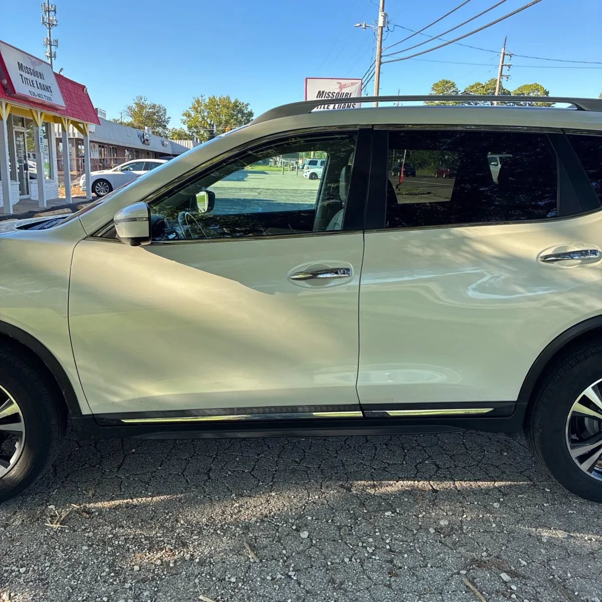 Used 2017 Nissan Rogue SL w/ SL Premium Package AWD/4WD image 4