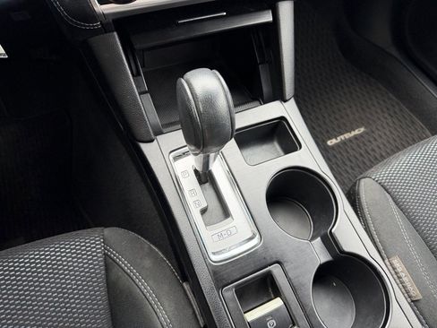 Used 2019 Subaru Outback 2.5i Premium w/ Popular Package #2 image 23