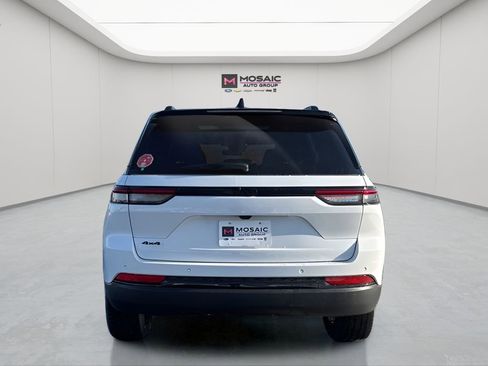 New 2025 Jeep Grand Cherokee Limited w/ Trailer Tow Package image 6