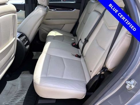Used 2017 Cadillac XT5 Luxury w/ Driver Awareness Package FWD image 7