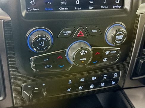 Used 2018 RAM 3500 Laramie Longhorn AWD/4WD image 17