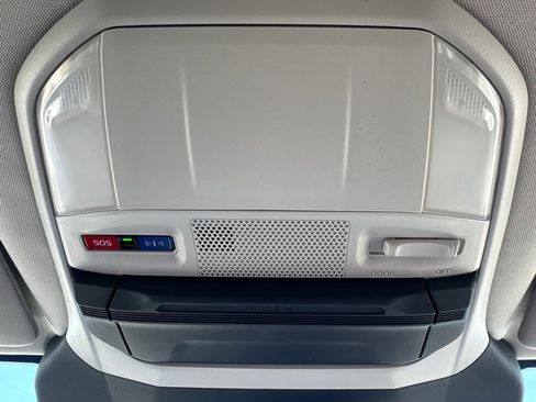 Used 2025 Subaru Ascent Premium w/ Premium Package image 25