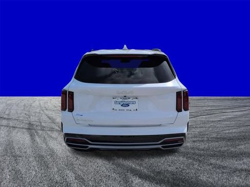 Used 2023 Kia Sorento EX FWD image 5