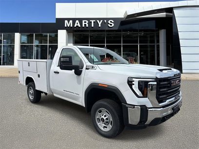 New 2025 GMC Sierra 2500 Pro w/ Convenience Package