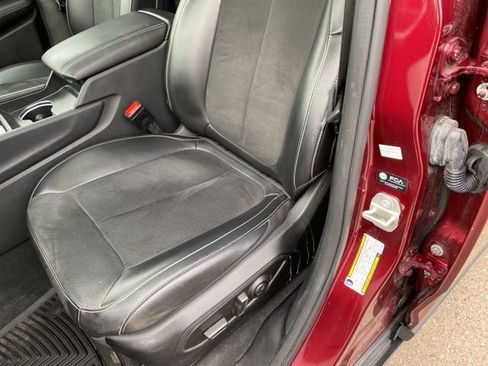 Used 2024 Jeep Grand Cherokee Altitude image 17