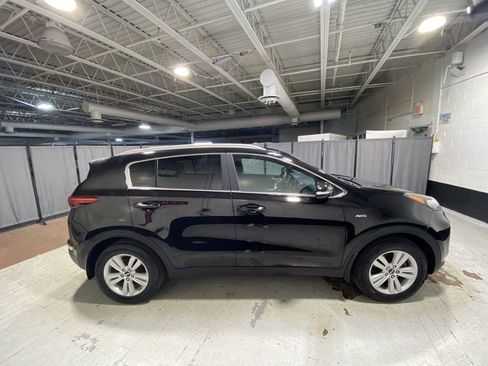Used 2018 Kia Sportage LX w/ LX Technology Package image 27