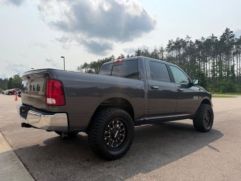 Used 2018 RAM 1500 Classic SLT AWD/4WD image 4