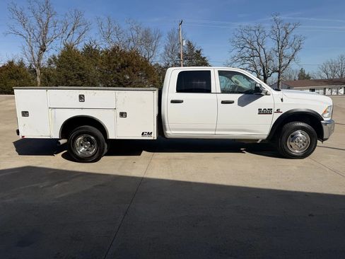Used 2018 RAM 3500 Tradesman w/ Chrome Appearance Group image 2