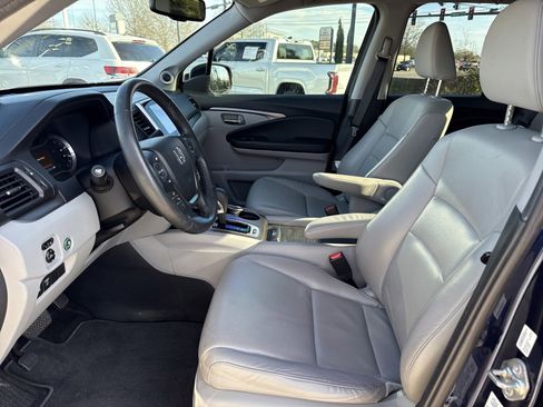 Used 2019 Honda Ridgeline RTL-T image 11