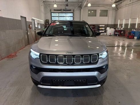 Used 2022 Jeep Compass Limited w/ Elite Group AWD/4WD image 9