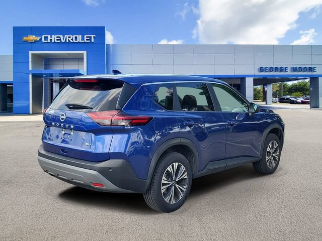 Used 2023 Nissan Rogue SV FWD image 4