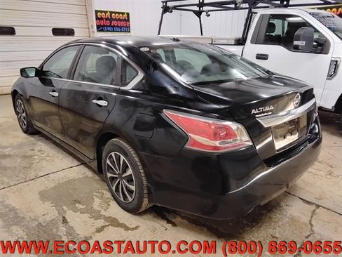 Used 2014 Nissan Altima 2.5 S w/ Display Audio Package image 5