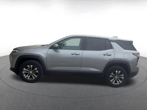 Used 2025 Chevrolet Equinox LT FWD image 7