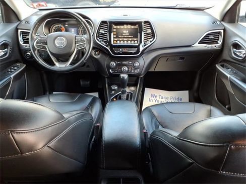 Used 2019 Jeep Cherokee Limited image 21