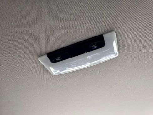 Used 2023 Nissan Rogue SV FWD image 45