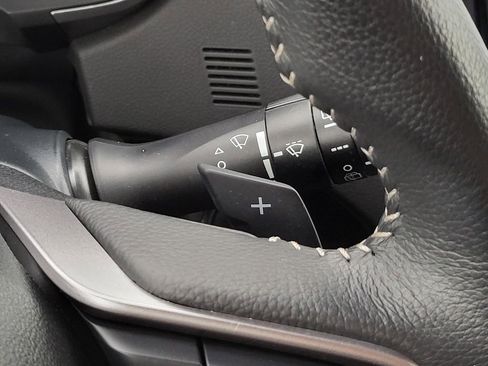 Certified 2024 Subaru Ascent Premium w/ Convenience Package image 30