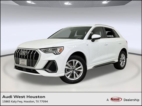 Certified 2025 Audi Q3 2.0T Premium image 1