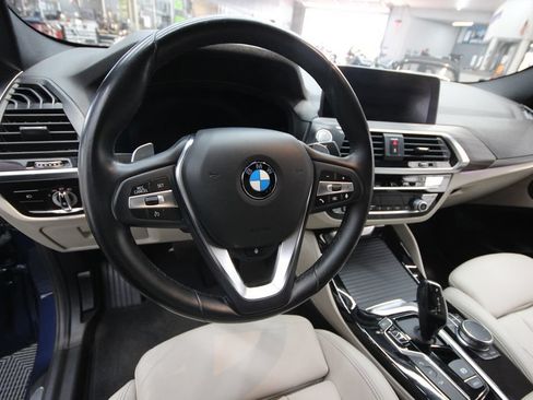 Used 2021 BMW X4 xDrive30i w/ Executive Package AWD/4WD image 17