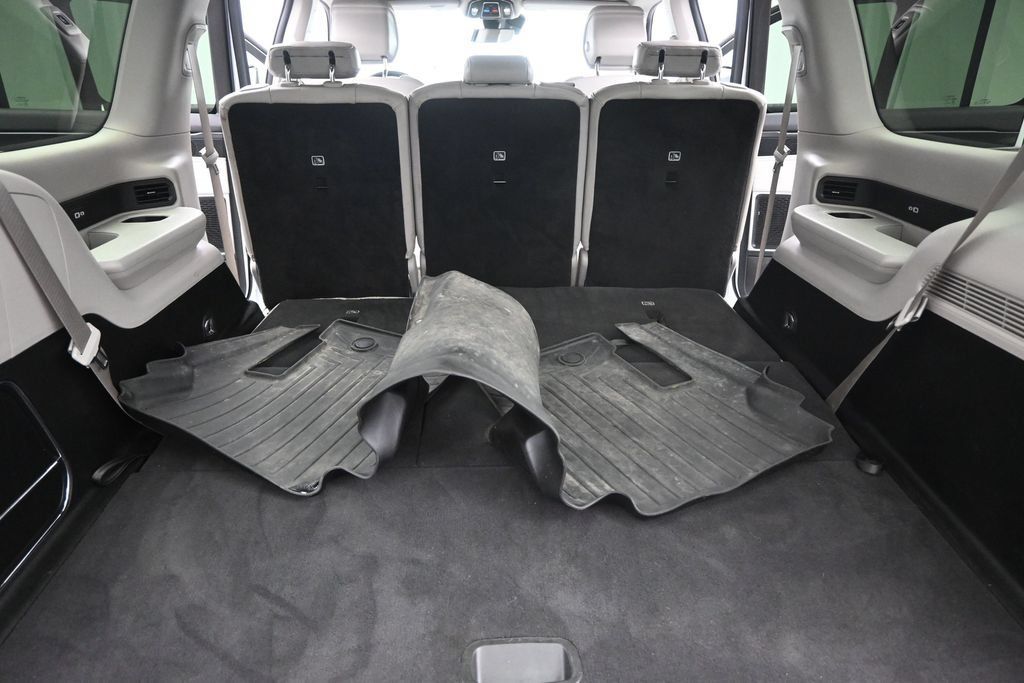 Used 2022 Jeep Wagoneer Series I AWD/4WD image 16