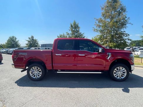 Used 2025 Ford F150 Lariat w/ Equipment Group 501A Mid AWD/4WD image 8