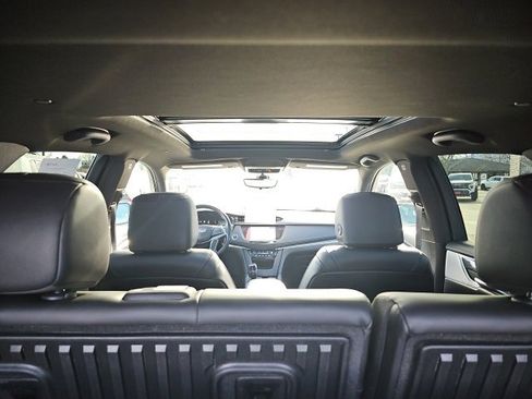 Used 2022 Cadillac XT5 Sportv image 11